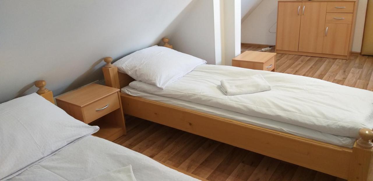 Noclegi U Banysia W Sercu Gor Swietokrzyskich Farm stay *